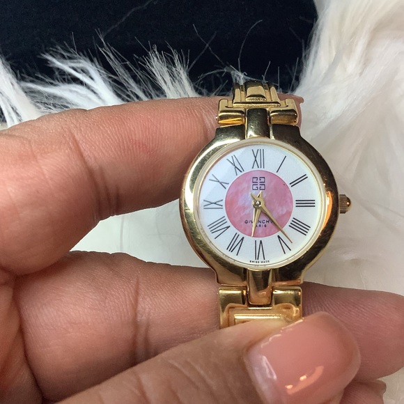 GIVENCHY Wrist watch - Picture 4 of 9